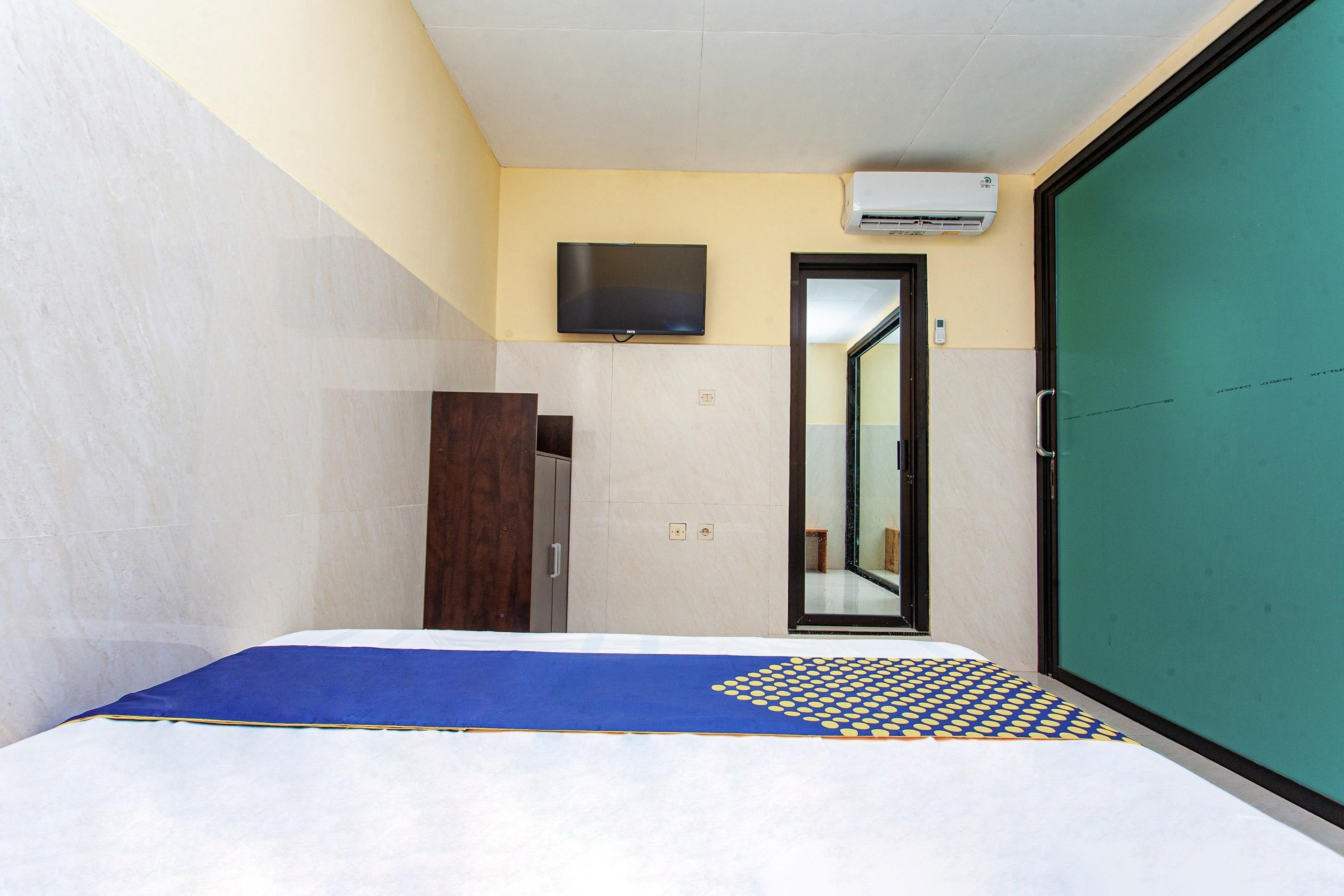 The Paragon Hotel Cilacap Redpartner Dış mekan fotoğraf