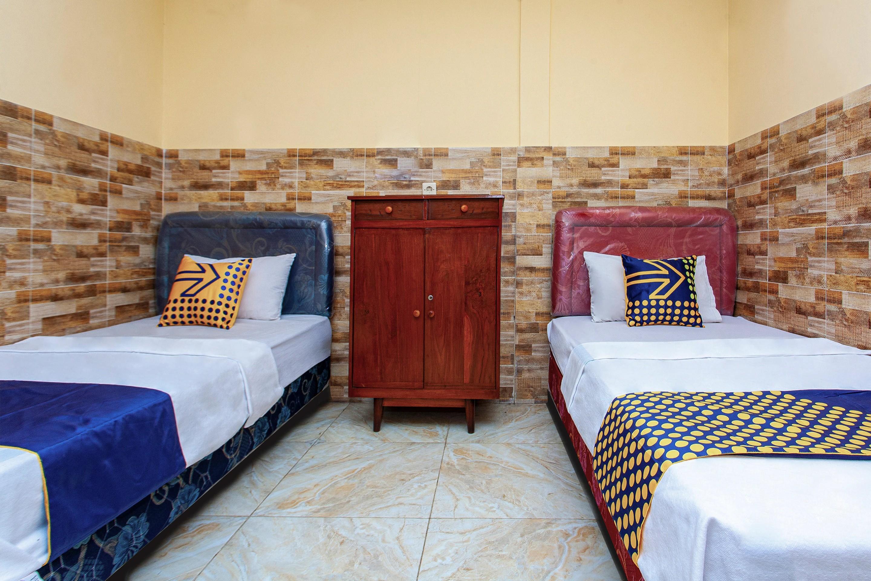 The Paragon Hotel Cilacap Redpartner Dış mekan fotoğraf