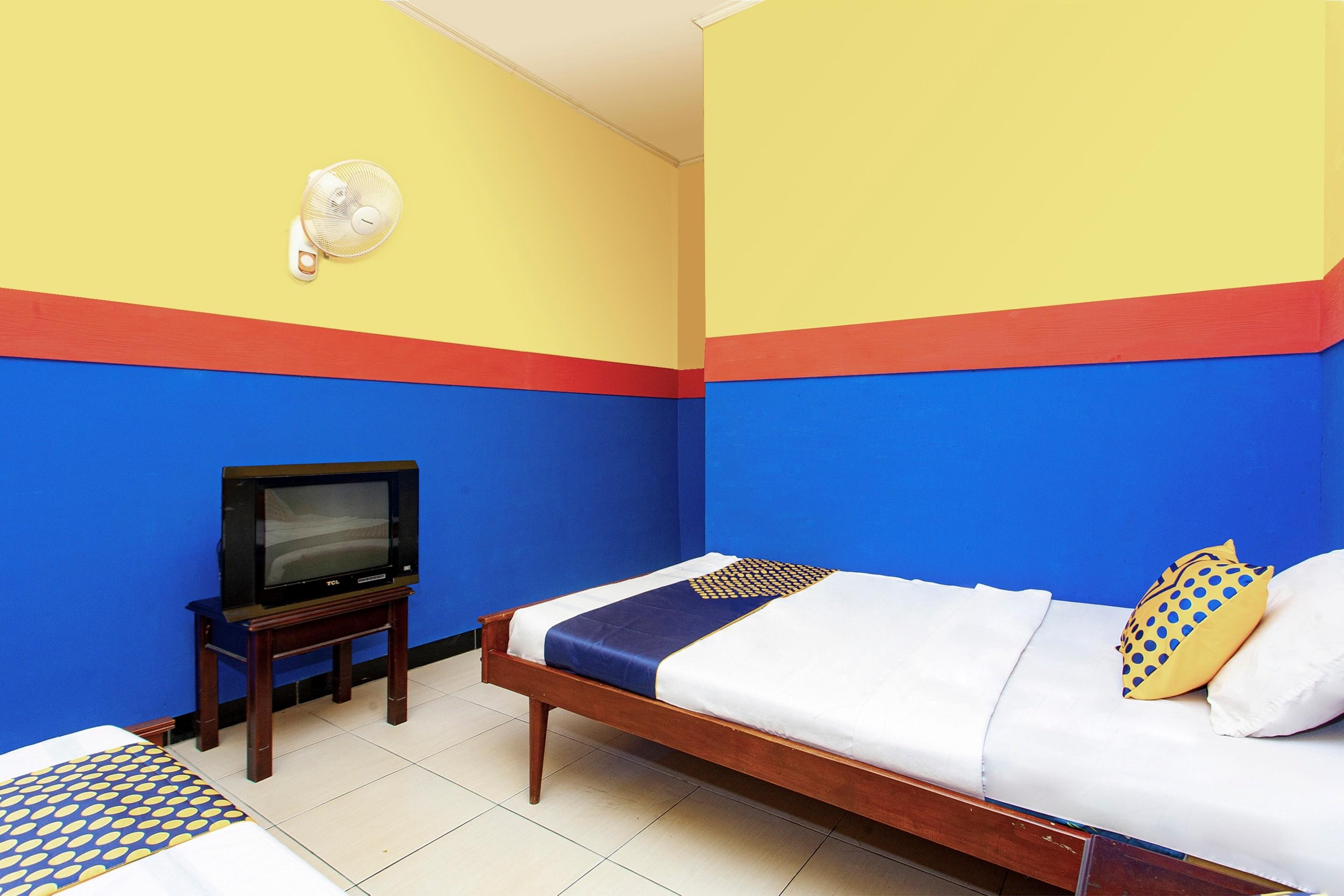 The Paragon Hotel Cilacap Redpartner Dış mekan fotoğraf