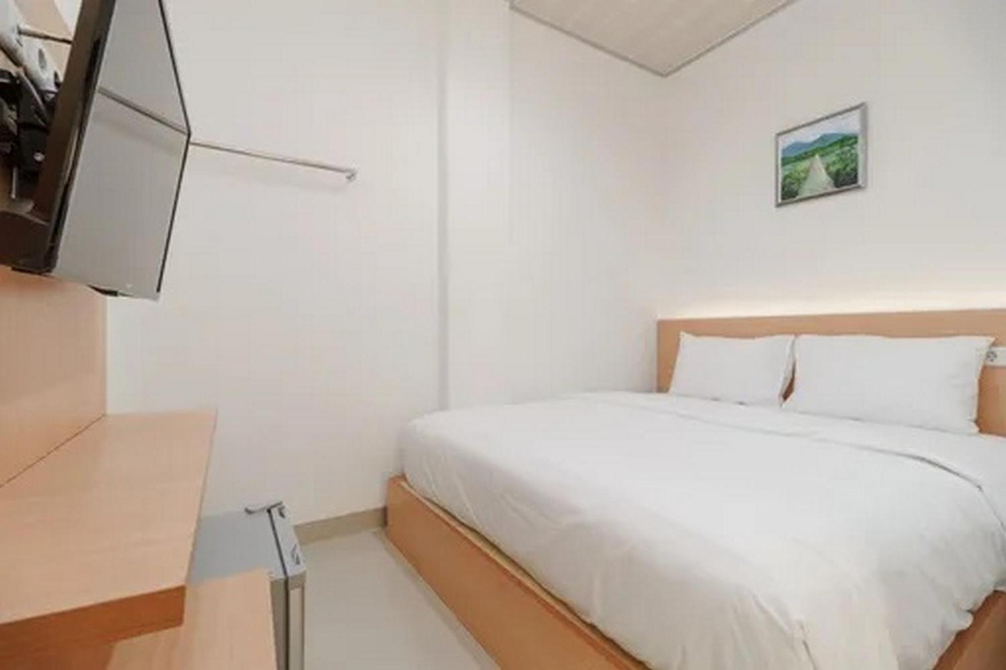 The Paragon Hotel Cilacap Redpartner Dış mekan fotoğraf