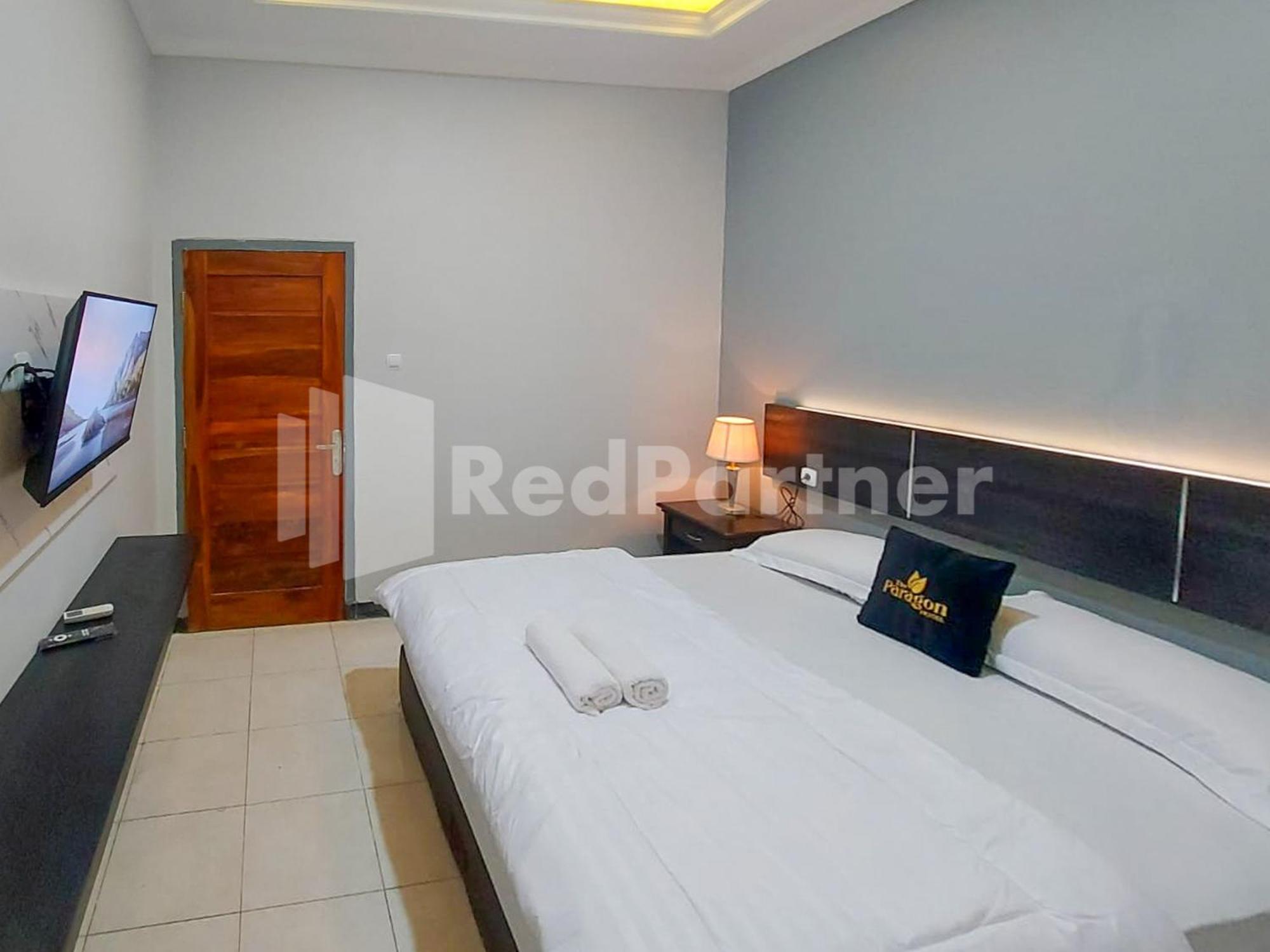 The Paragon Hotel Cilacap Redpartner Dış mekan fotoğraf